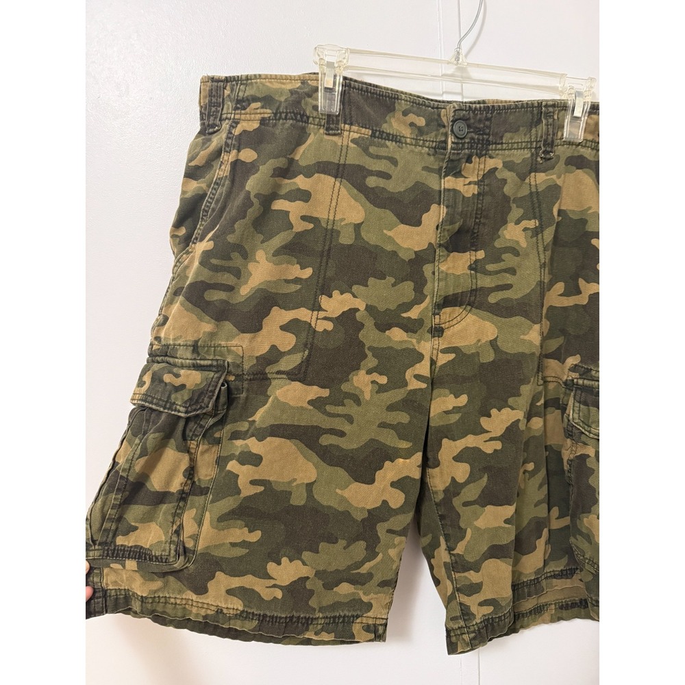 Goodfellow &‎ Co Men's Y2K Thick Camo Cargo Shorts Cotton Utility 44 - Picture 2 of 7